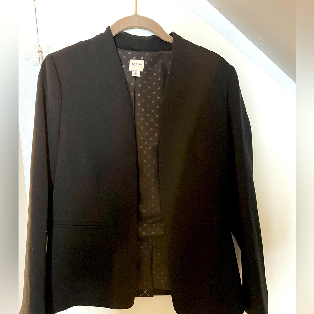 Barely worn J crew blazer, size 2